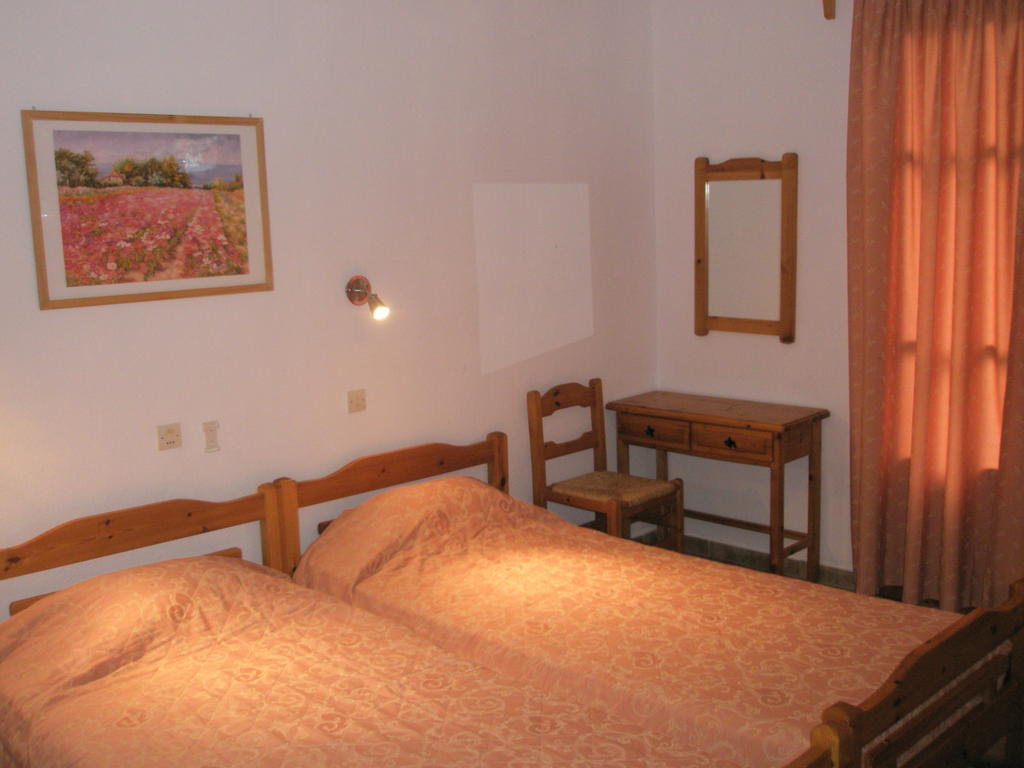 Guesthouse Christos Skopelos Town Exterior photo