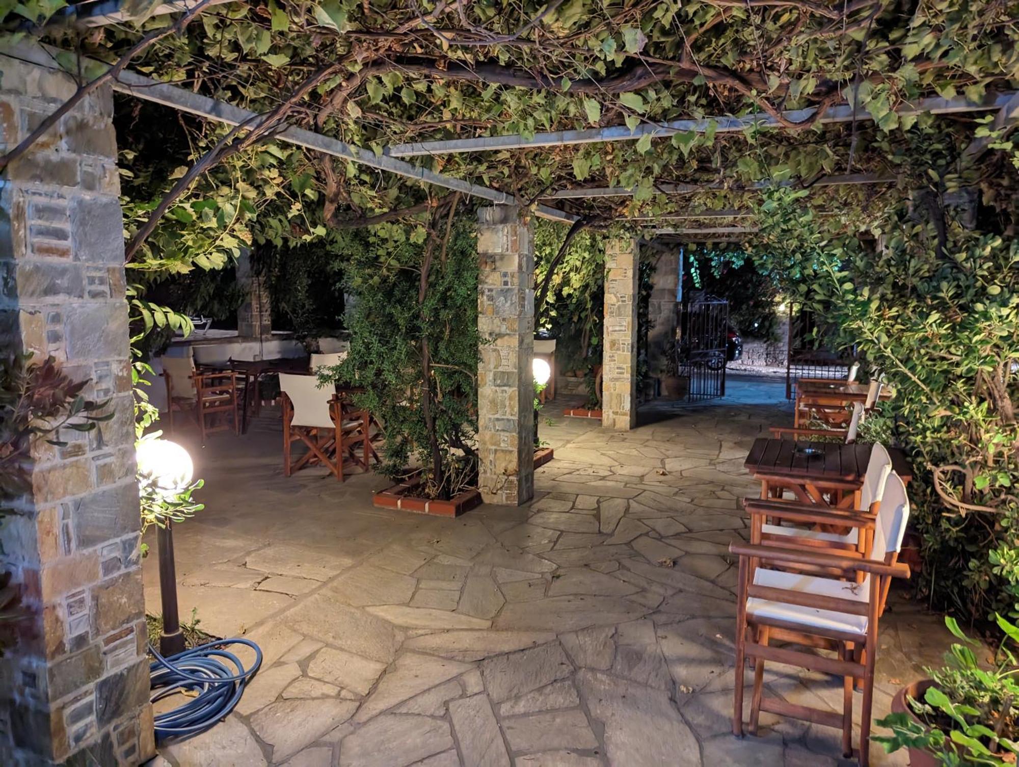 Guesthouse Christos Skopelos Town Exterior photo
